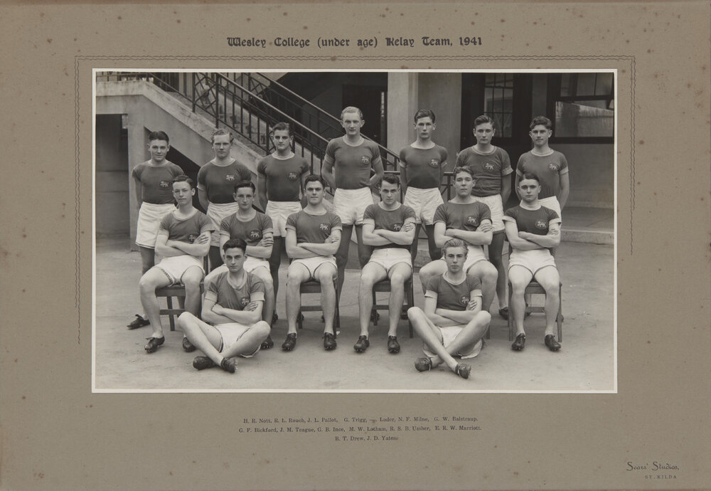 Athletics Team 1941 Relay (under age)