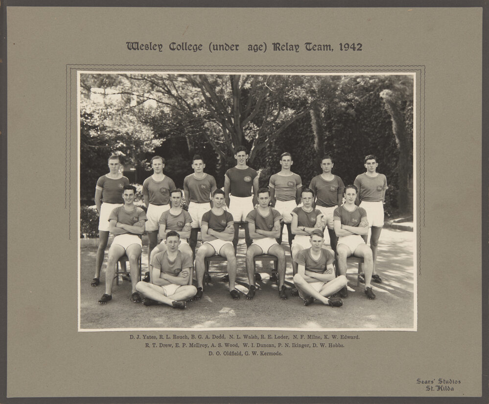 Athletics Team 1942 Relay (under age) 
