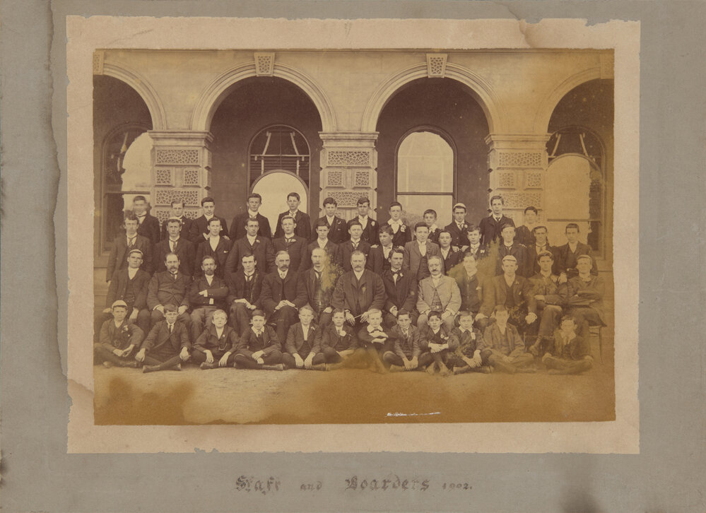 Boarders 1902 and Staff