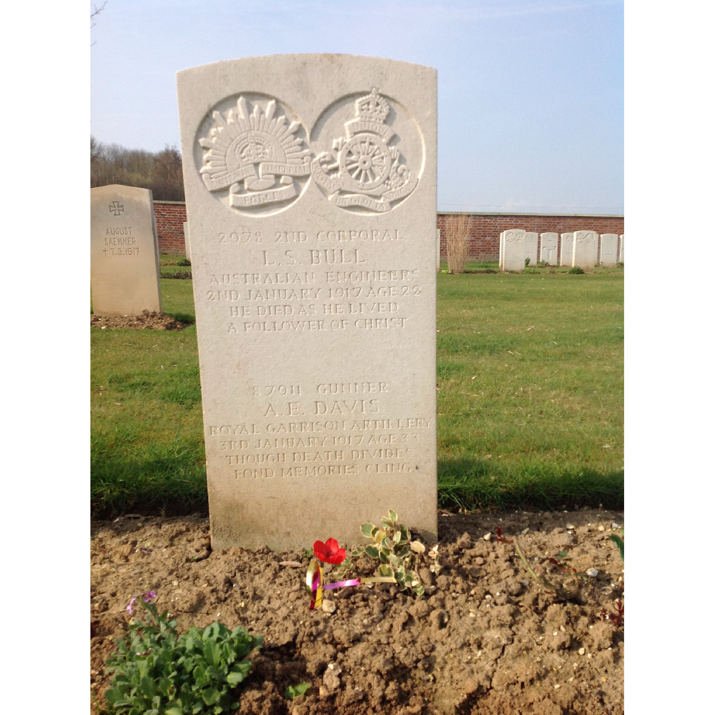 Bull, Leslie Stewart OW(1907)