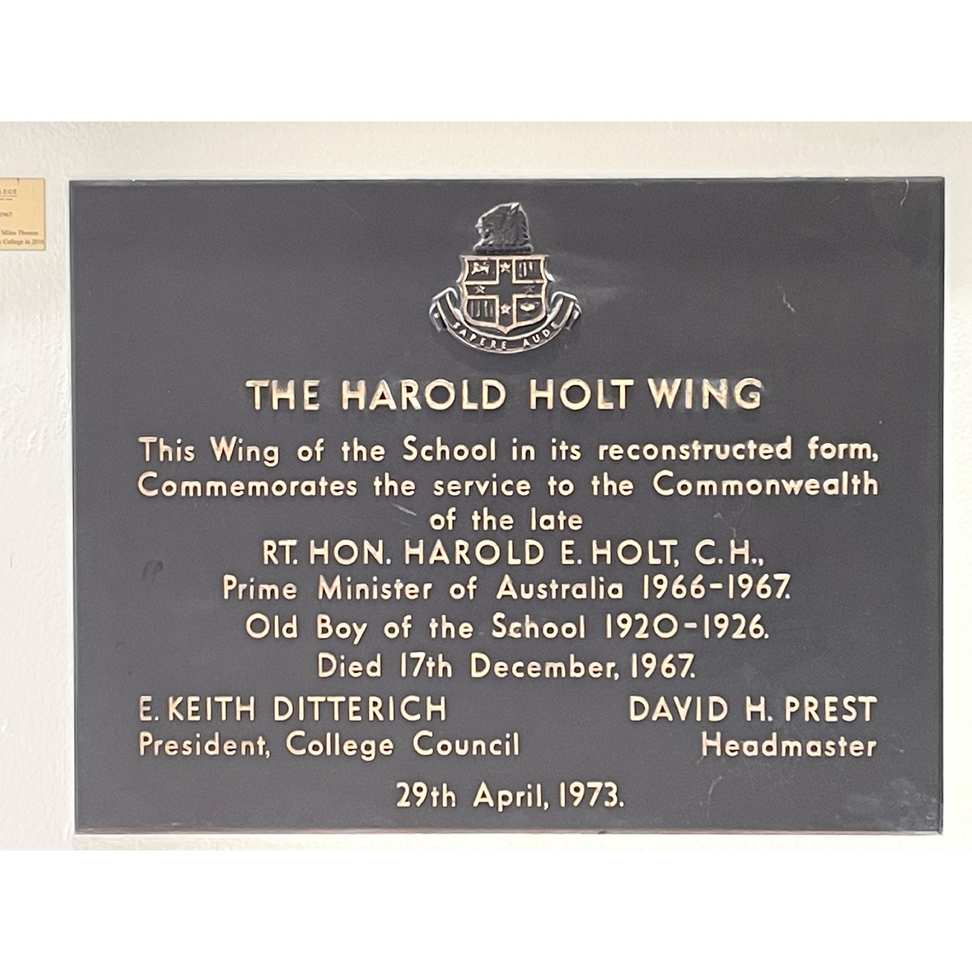 Harold Holt wing plaque