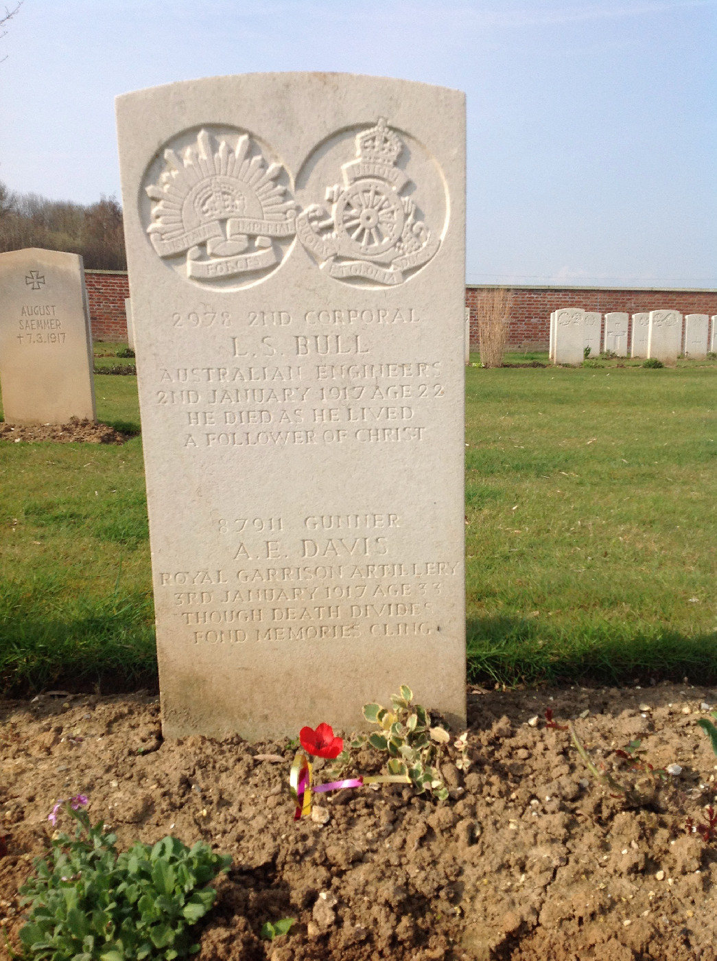 Bull, Leslie Stewart OW(1907)