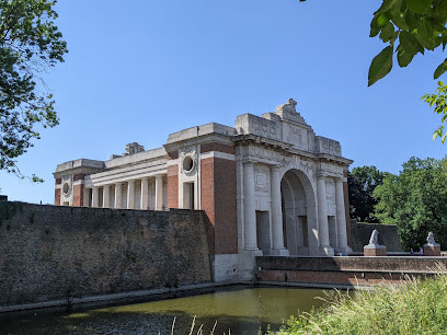 Menin Gate
Image Google Maps
https://maps.google.com/maps/contrib/116104957204210446242