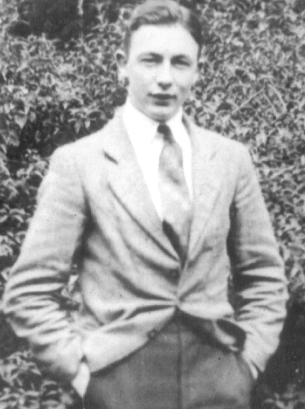 Dowding, Kenneth Bruce OW(1929)